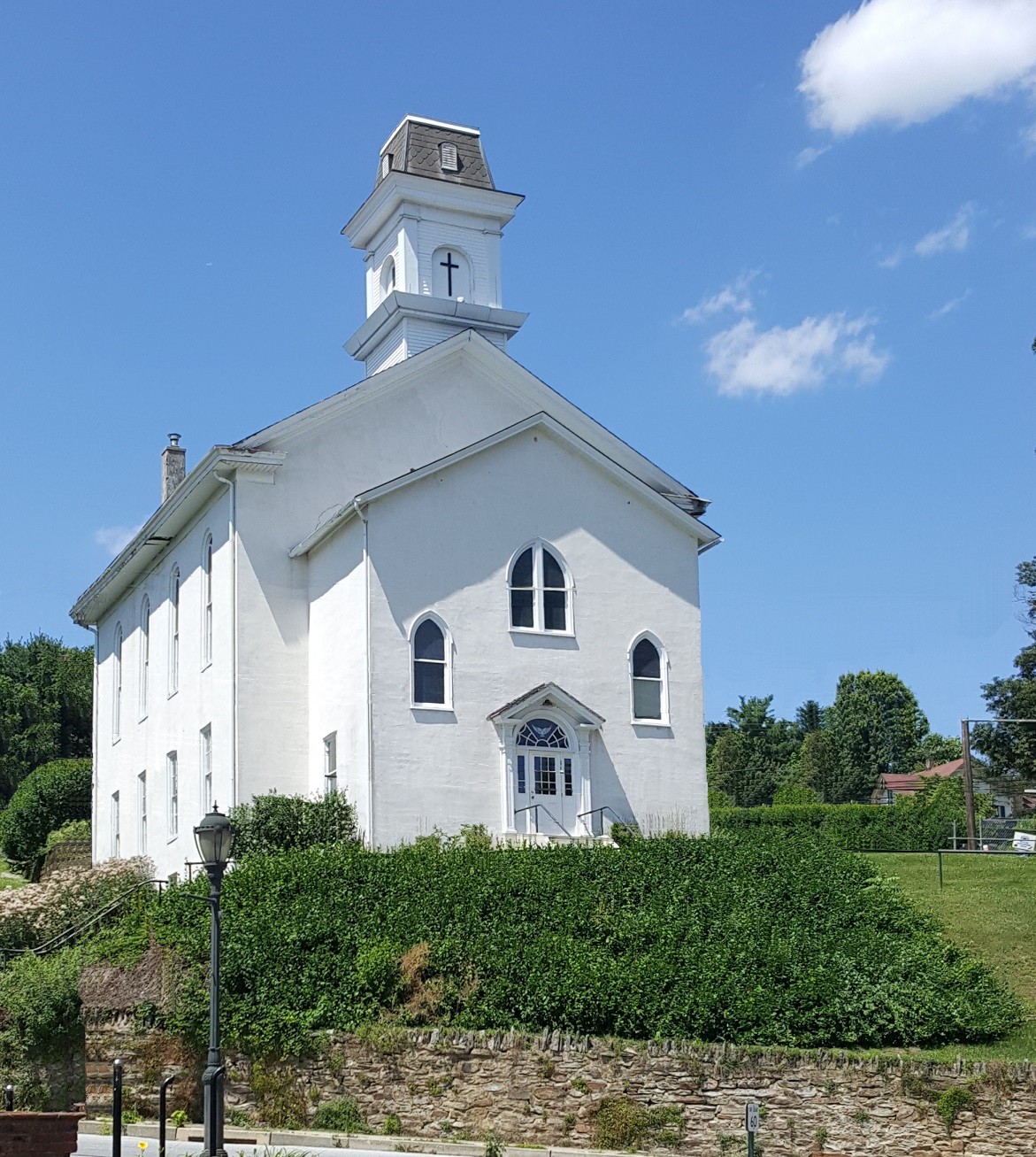 Front view of the Computer Church Museum and Learning Center